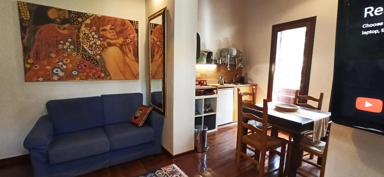 Palermo Holiday Studio 0*,